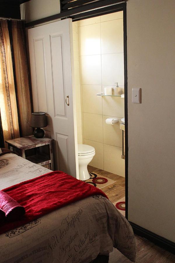 African Adventures Accommodation Durbanville Exterior foto